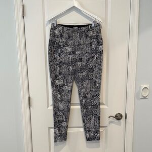 Woman’s Black and White Patterned Pants